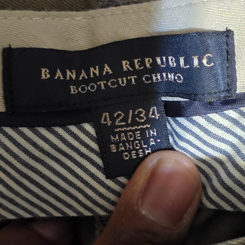 Men's brown banana republic size 42 x 34 bootcut chinos